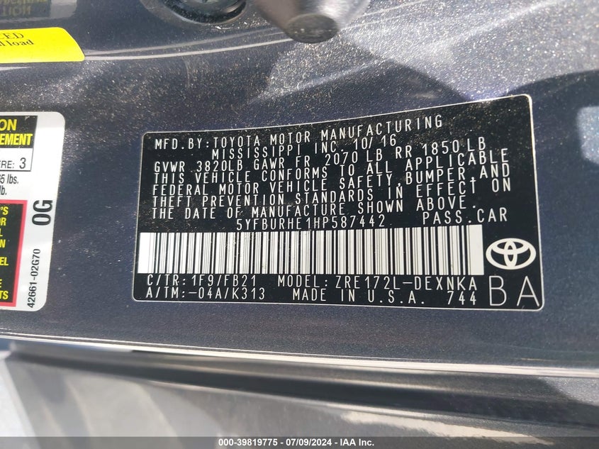 2017 TOYOTA COROLLA LE - 5YFBURHE1HP587442