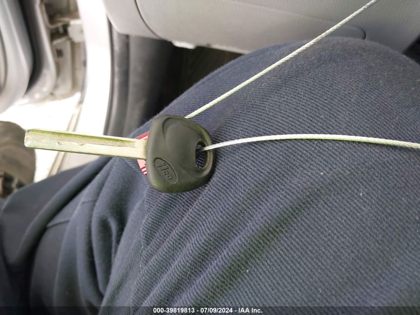 2013 Hyundai Accent Gls VIN: KMHCU4AE0DU425344 Lot: 39819813