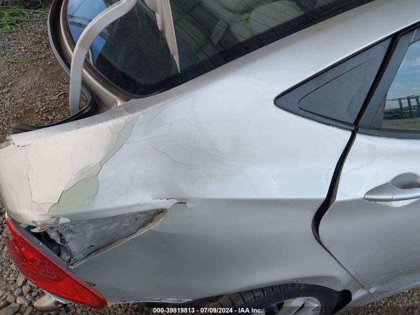 2013 Hyundai Accent Gls VIN: KMHCU4AE0DU425344 Lot: 39819813