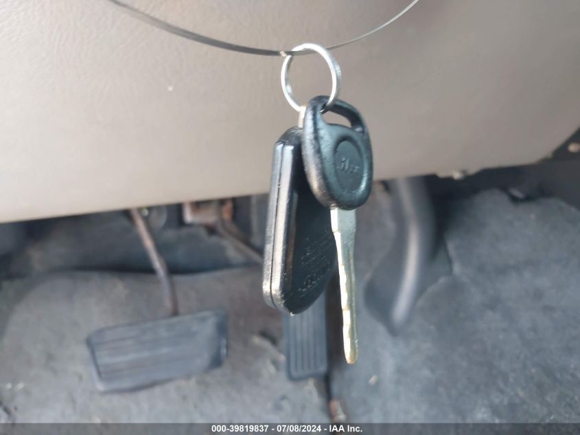 2000 Chevrolet Tahoe All New Ls VIN: 1GNEK13T7YJ105515 Lot: 39819837