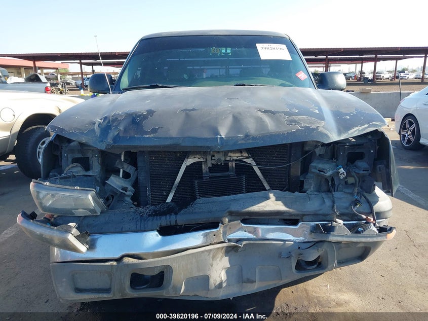 2004 Chevrolet Silverado C1500 VIN: 2GCEC19T841193671 Lot: 39820196