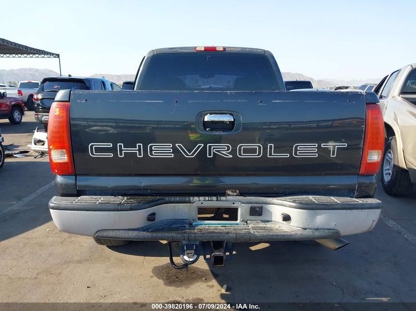 2004 Chevrolet Silverado C1500 VIN: 2GCEC19T841193671 Lot: 39820196