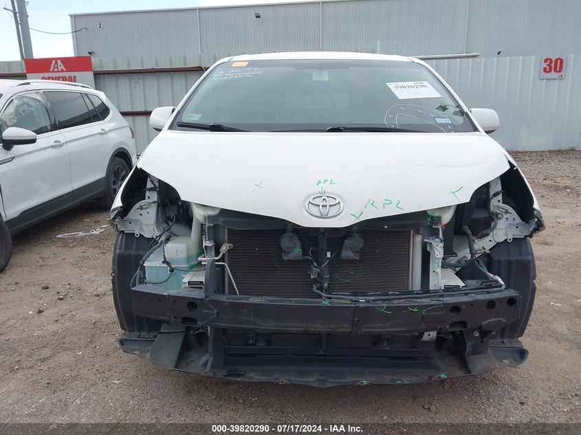 2015 Toyota Sienna Le 8 Passenger VIN: 5TDKK3DC5FS639604 Lot: 39820290