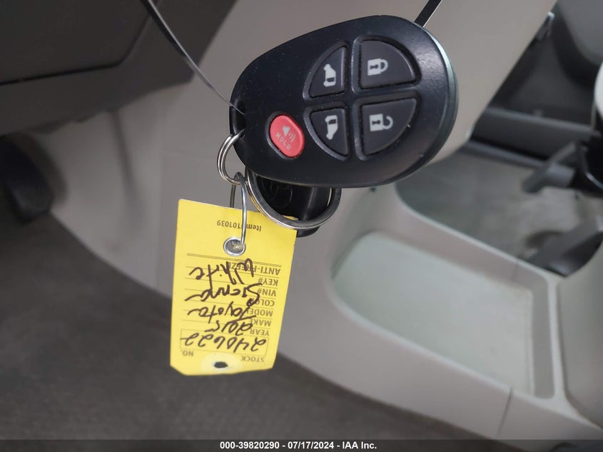 2015 Toyota Sienna Le 8 Passenger VIN: 5TDKK3DC5FS639604 Lot: 39820290