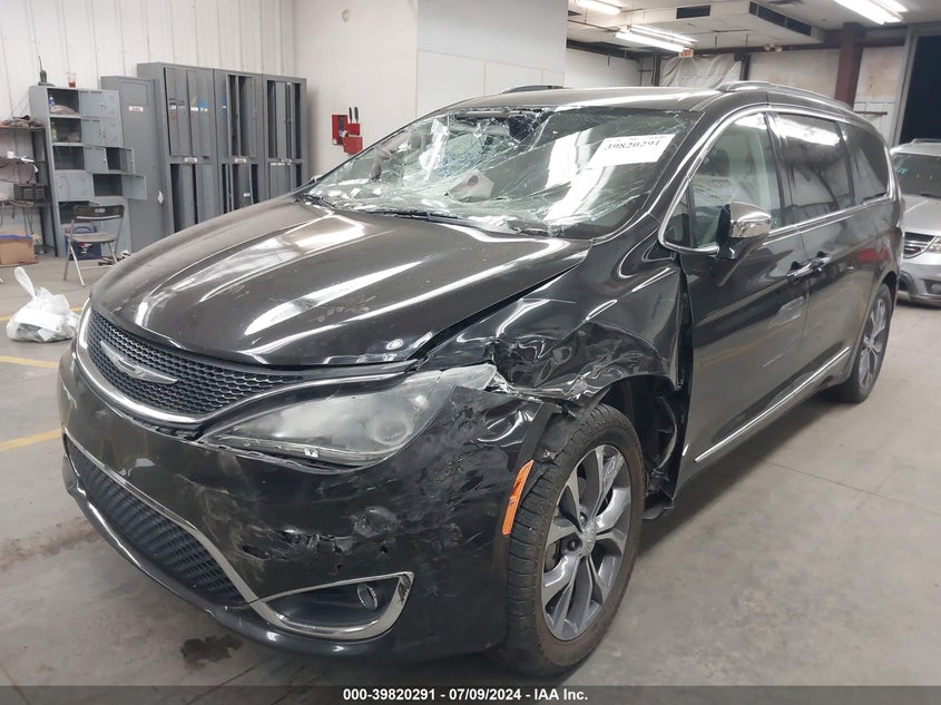 VIN 2C4RC1GG6HR762676 2017 CHRYSLER PACIFICA LIMITED