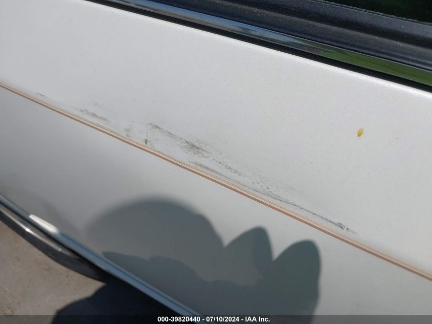 2001 Toyota Avalon Xl/Xls VIN: 4T1BF28B11U128634 Lot: 39820440