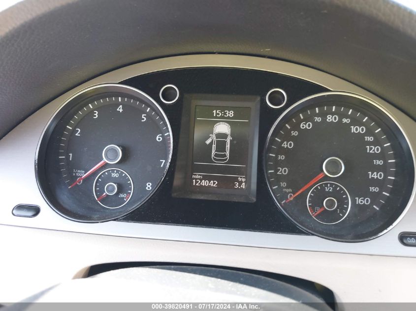 2010 Volkswagen Passat Komfort VIN: WVWJM7AN0AE121773 Lot: 39820491