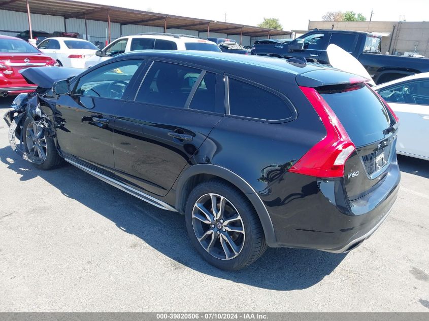 2016 Volvo V60 Cross Country T5 Platinum VIN: YV4612HM4G1005407 Lot: 39820506