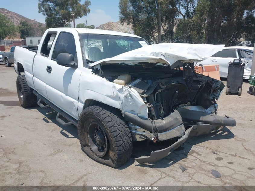 2004 Chevrolet Silverado 1500 Z71 VIN: 1GCEK19T64Z254557 Lot: 39820767