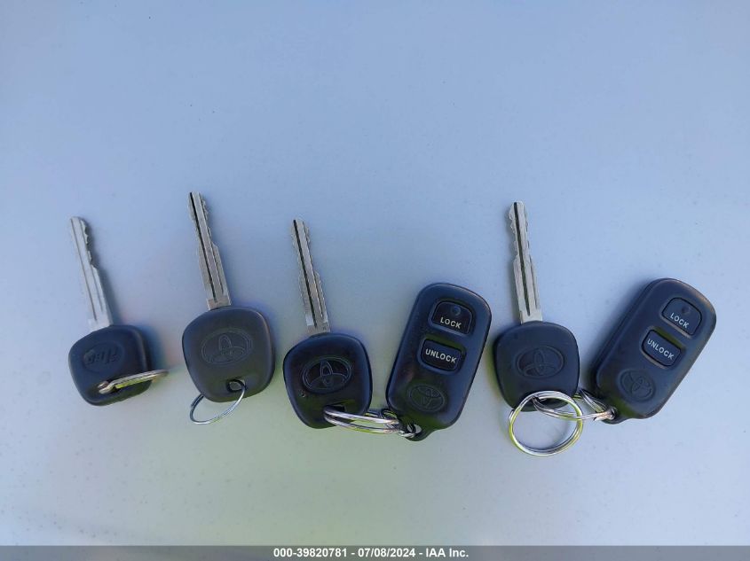 2005 Toyota Corolla Le VIN: 1NXBR30EX5Z545923 Lot: 39820781