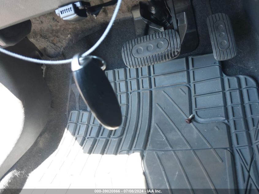 2009 Nissan Versa 1.8Sl VIN: 3N1BC13E09L389450 Lot: 39820866