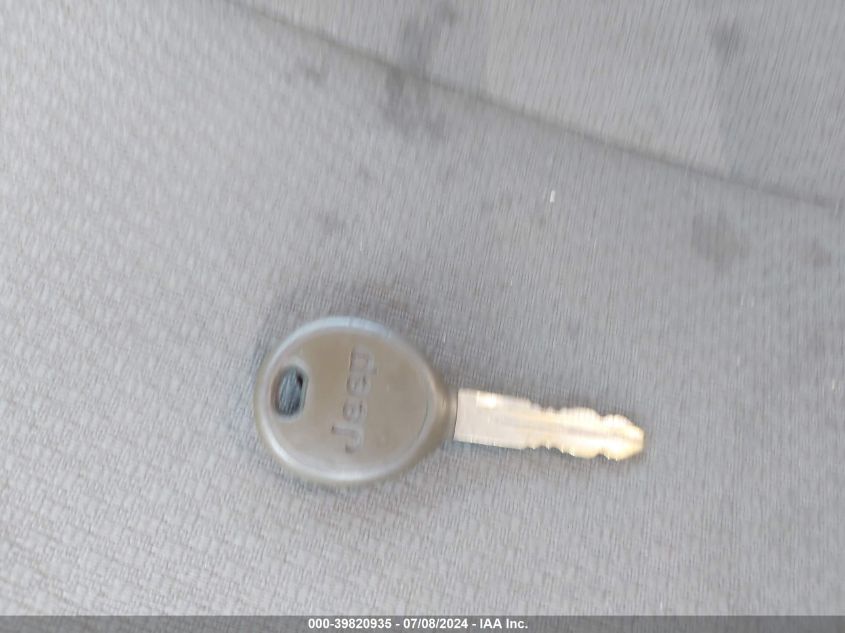 2004 Jeep Grand Cherokee Laredo/Columbia/Freedom VIN: 1J4GW48S64C106185 Lot: 39820935