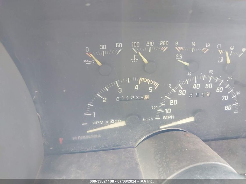 1993 Chevrolet Gmt-400 C1500 VIN: 2GCEC19K4P1136427 Lot: 39821198