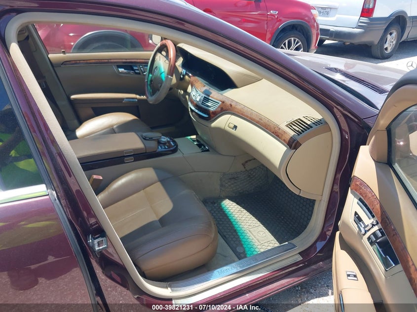 2008 Mercedes-Benz S 550 VIN: WDDNG71X38A216670 Lot: 39821231