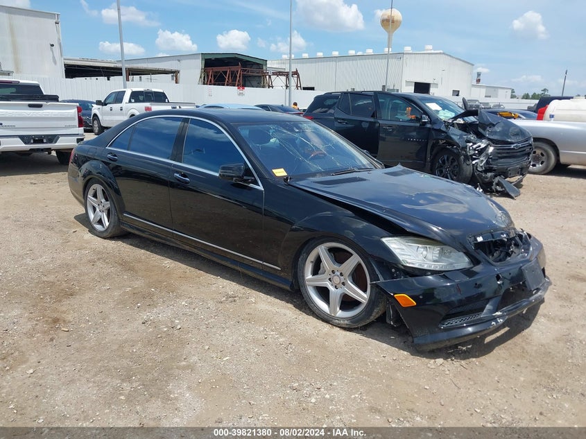 2010 Mercedes-Benz S 550 VIN: WDDNG7BB3AA332105 Lot: 39821380