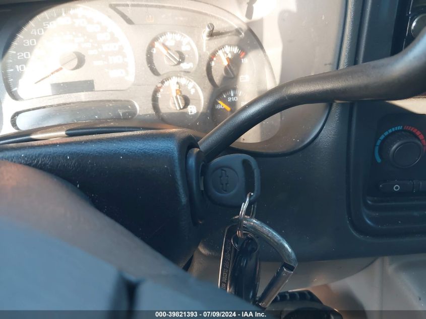 2005 Chevrolet Suburban 1500 Z71 VIN: 3GNFK16Z35G156415 Lot: 39821393