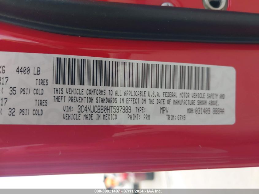 2017 Jeep New Compass Latitude Fwd VIN: 3C4NJCBB0HT597989 Lot: 39821407