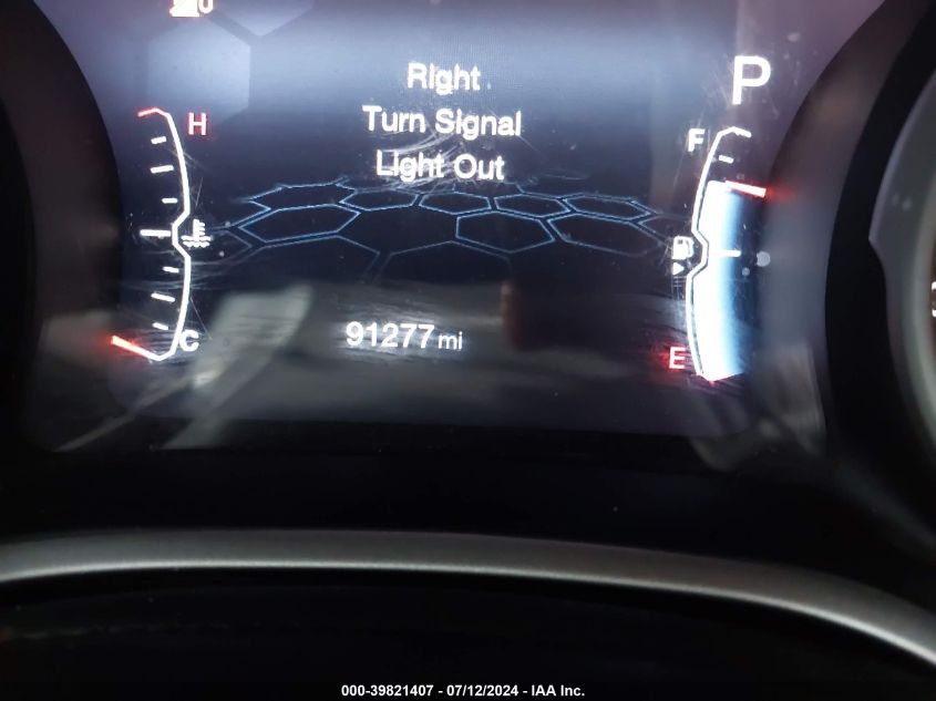 2017 Jeep New Compass Latitude Fwd VIN: 3C4NJCBB0HT597989 Lot: 39821407