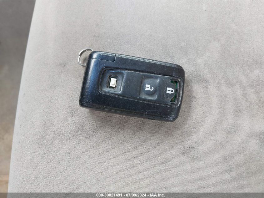 2005 Toyota Prius VIN: JTDKB22U053068626 Lot: 39821491