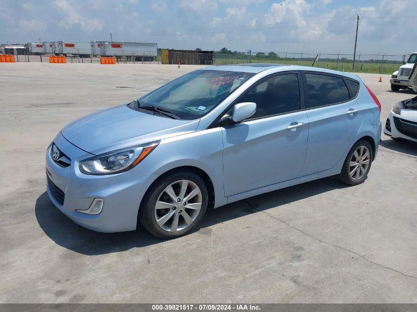 KMHCU5AE5DU120136 2013 Hyundai Accent Se