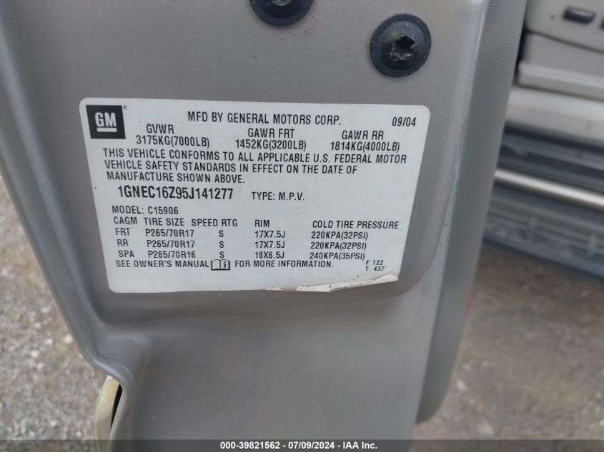 2005 Chevrolet Suburban 1500 Lt VIN: 1GNEC16Z95J141277 Lot: 39821562