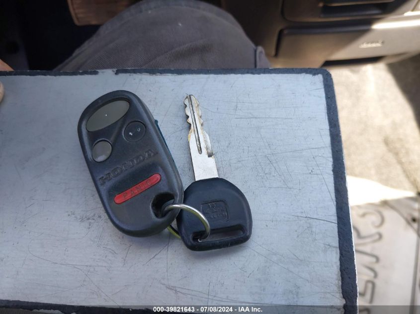 2000 Honda Cr-V Ex VIN: JHLRD1868YC017703 Lot: 39821643