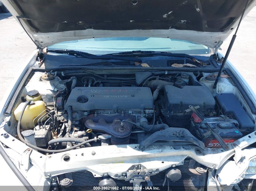 2004 Toyota Camry Le VIN: JTDBE32K240274199 Lot: 39821662