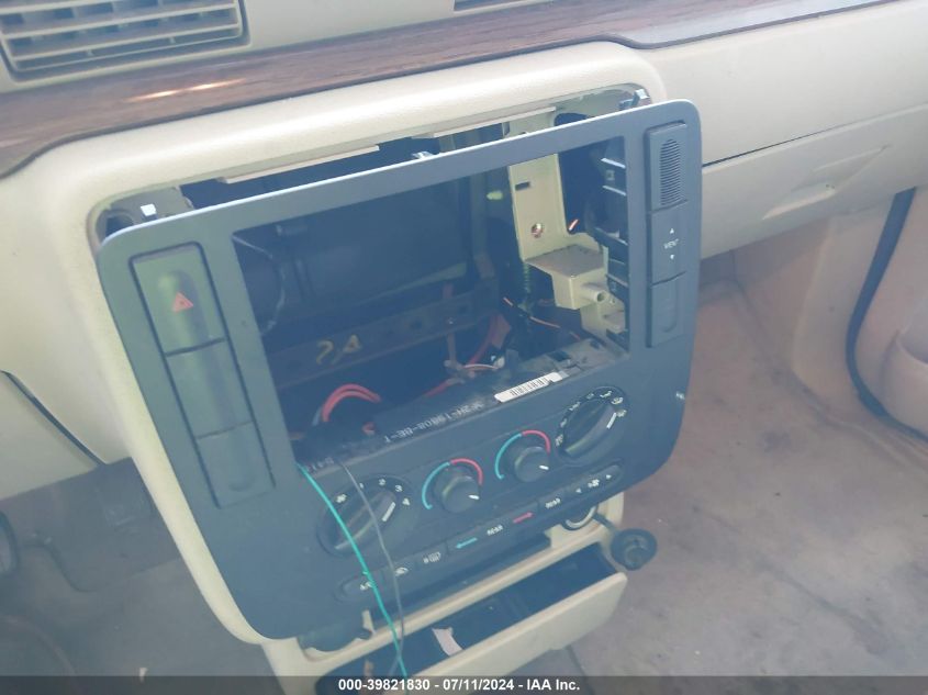 2004 Ford Freestar Sel VIN: 2FMZA52224BA40418 Lot: 39821830