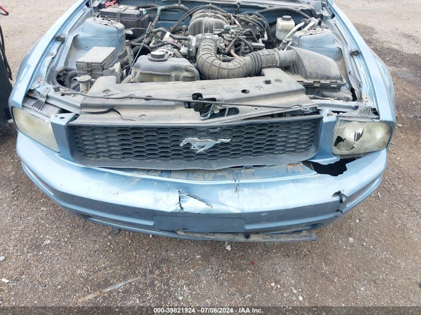 2007 Ford Mustang V6 Deluxe/V6 Premium VIN: 1ZVFT80N275294670 Lot: 39821924