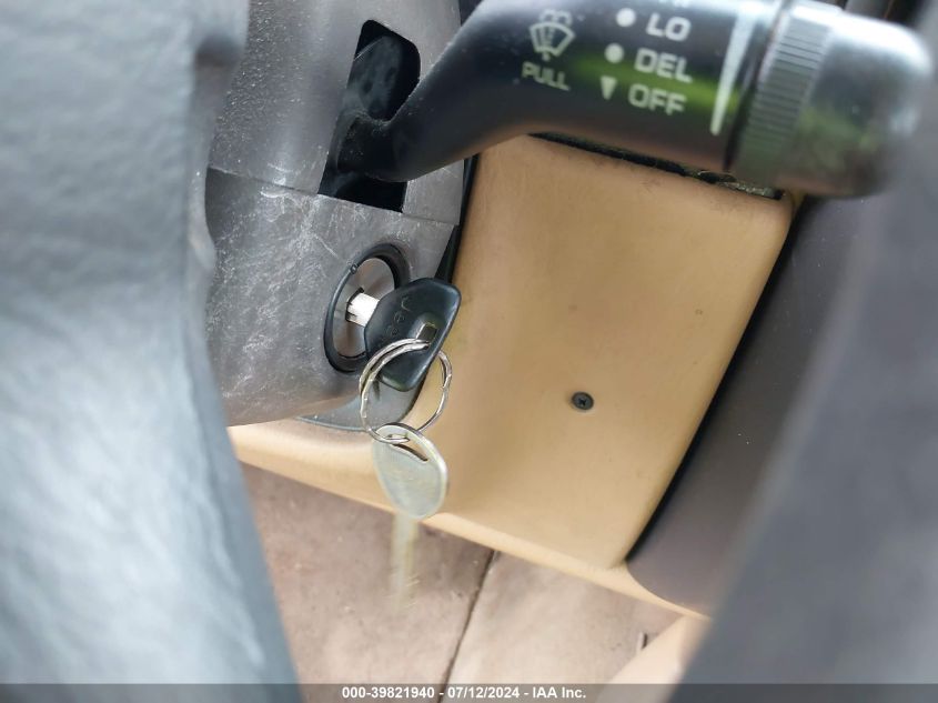 1998 Jeep Wrangler Sport VIN: 1J4FY19S9WP733008 Lot: 39821940