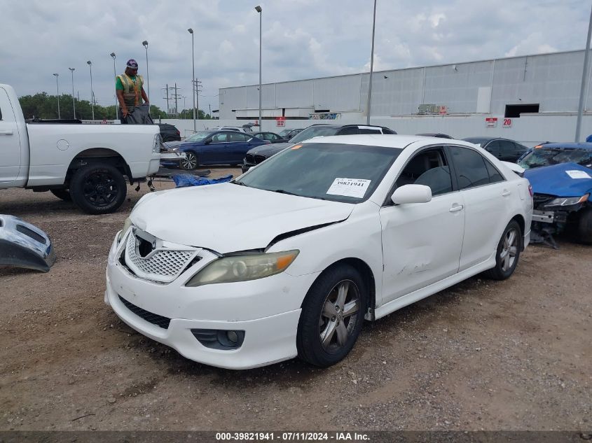 4T1BF3EK0BU640283 2011 Toyota Camry Se