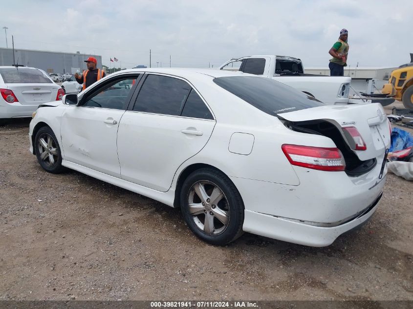 4T1BF3EK0BU640283 2011 Toyota Camry Se