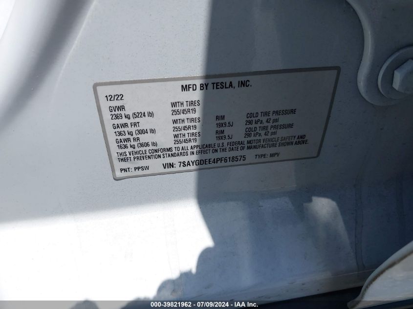 2023 Tesla Model Y Awd/Long Range Dual Motor All-Wheel Drive VIN: 7SAYGDEE4PF618575 Lot: 39821962