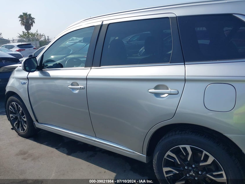 2018 Mitsubishi Outlander Se/Gt VIN: JA4J24A58JZ049986 Lot: 39821984