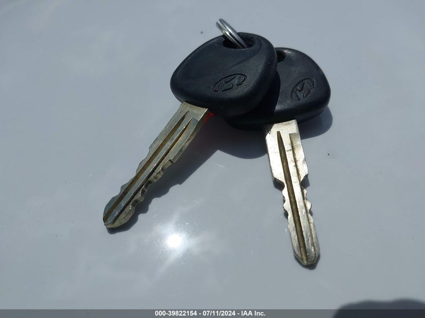 2008 Hyundai Accent Se VIN: KMHCN36C58U087038 Lot: 39822154