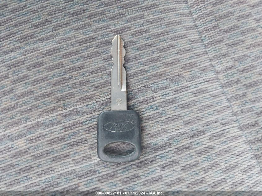 1998 Ford F-150 Lariat/Standard/Xl/Xlt VIN: 2FTDX1766WCA02298 Lot: 39822181