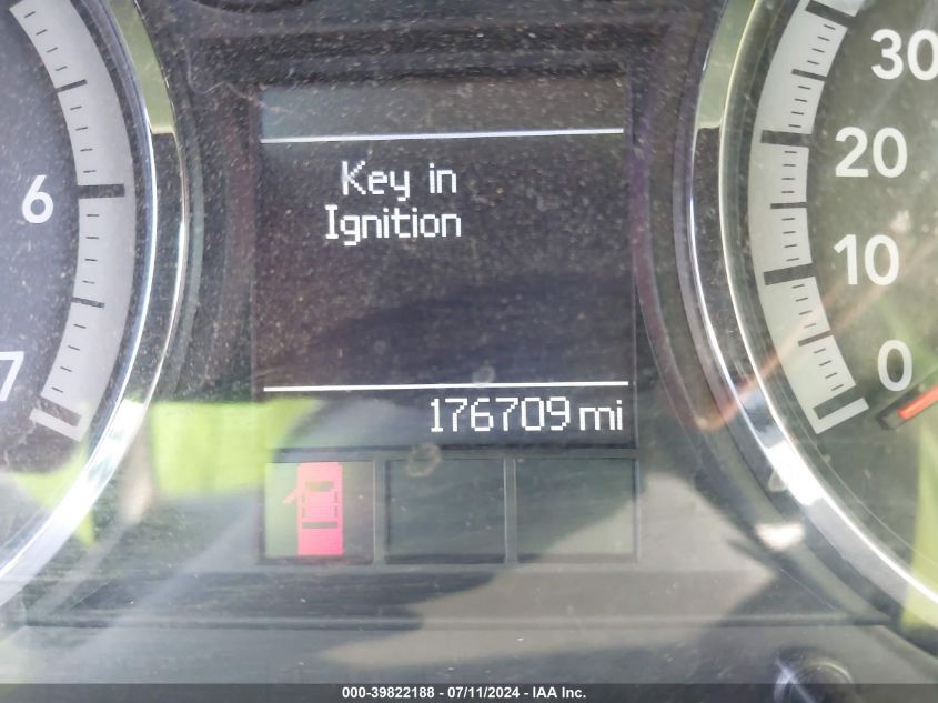 2010 Dodge Ram 1500 Slt/Sport/Trx VIN: 1D7RV1CTXAS120811 Lot: 39822188