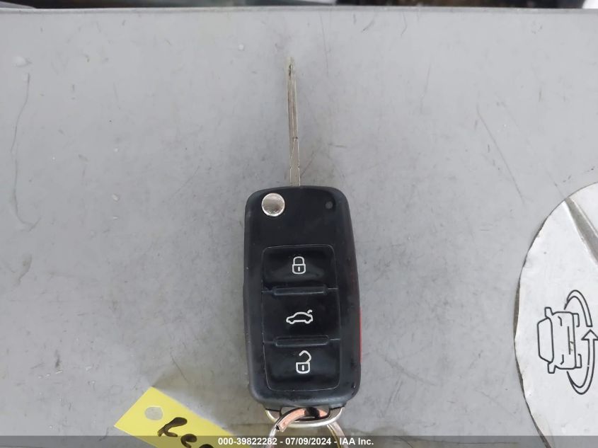 2012 Volkswagen Passat 2.5L S VIN: 1VWAH7A32CC069853 Lot: 39822282