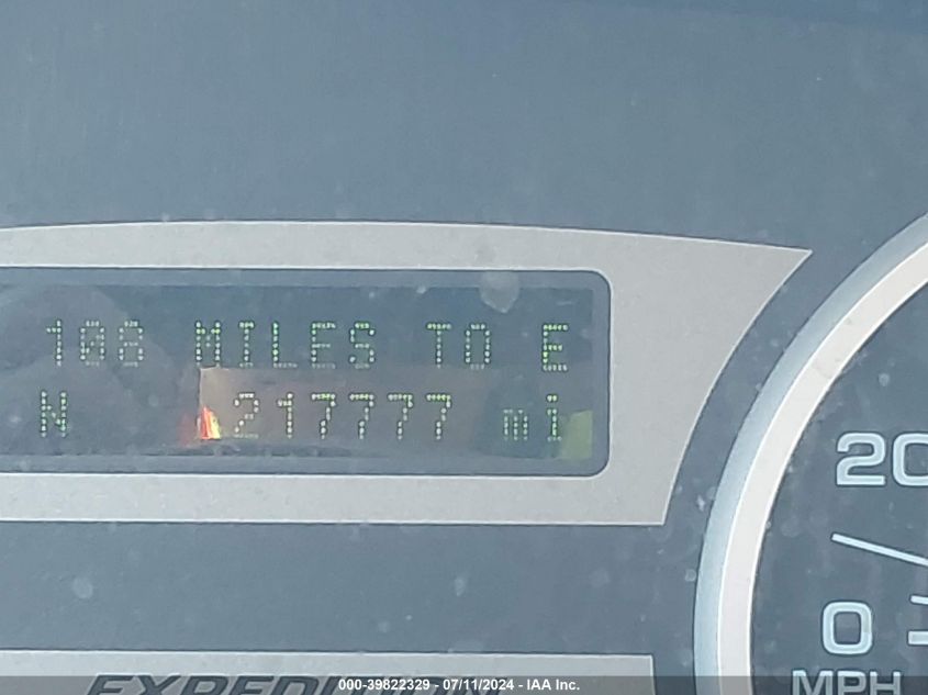 2005 Ford Expedition Eddie Bauer/King Ranch VIN: 1FMFU18505LA11974 Lot: 39822329