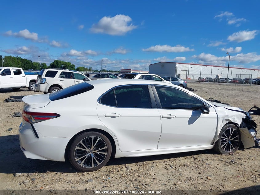 2018 TOYOTA CAMRY SE - JTNB11HK9J3028425