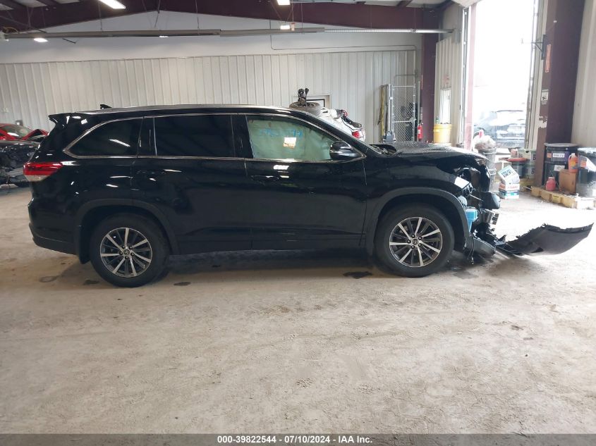 2018 Toyota Highlander Se/Xle VIN: 5TDJZRFH2JS489107 Lot: 39822544