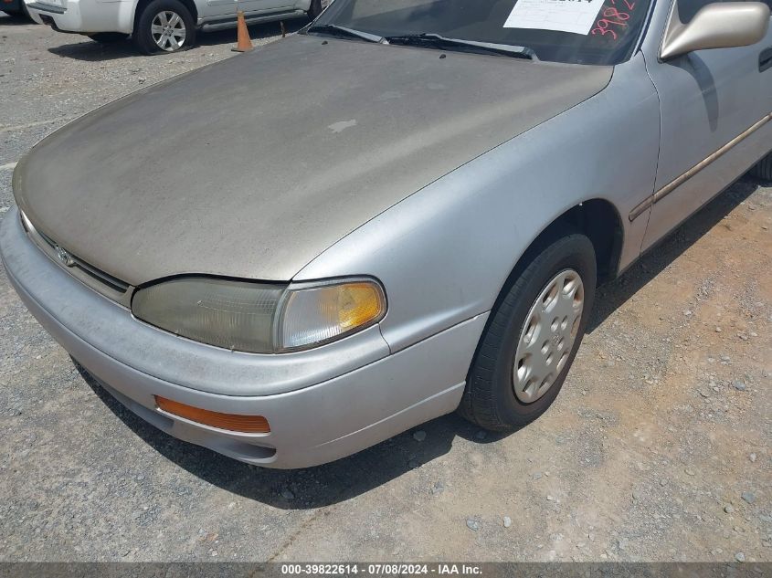 1995 Toyota Camry Le VIN: 4T1SK12E4SU519917 Lot: 39822614
