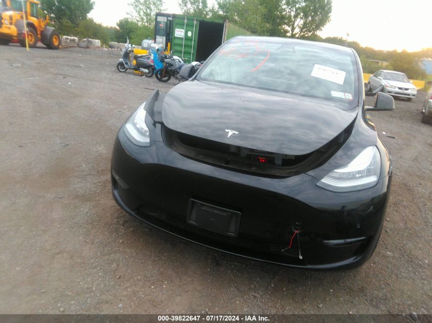 2021 Tesla Model Y Long Range Dual Motor All-Wheel Drive VIN: 5YJYGAEE1MF185966 Lot: 39822647