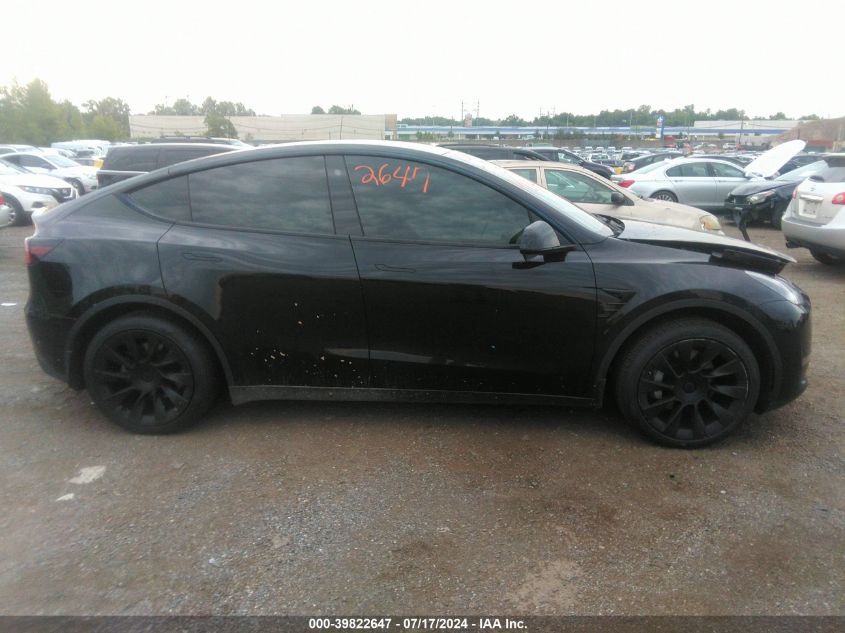 2021 Tesla Model Y Long Range Dual Motor All-Wheel Drive VIN: 5YJYGAEE1MF185966 Lot: 39822647