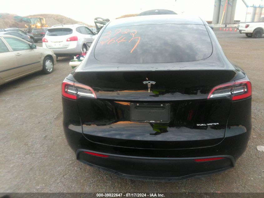 2021 Tesla Model Y Long Range Dual Motor All-Wheel Drive VIN: 5YJYGAEE1MF185966 Lot: 39822647