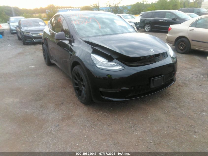 5YJYGAEE1MF185966 2021 TESLA MODEL Y - Image 1