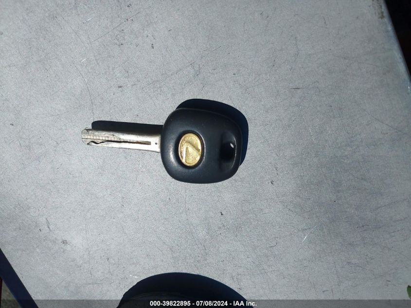 2004 Lexus Es 330 VIN: JTHBA30G940001382 Lot: 39822895