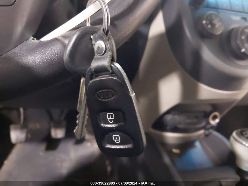 2010 Kia Soul +/!/Sport VIN: KNDJT2A24A7085375 Lot: 39822903