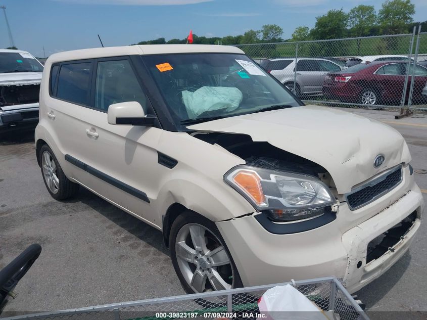 2011 Kia Soul +/!/Sport VIN: KNDJT2A22B7720532 Lot: 39823197