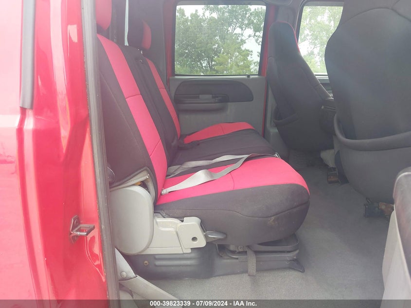 2005 Ford F250 Super Duty VIN: 1FTSW21Y35EA64051 Lot: 39823339